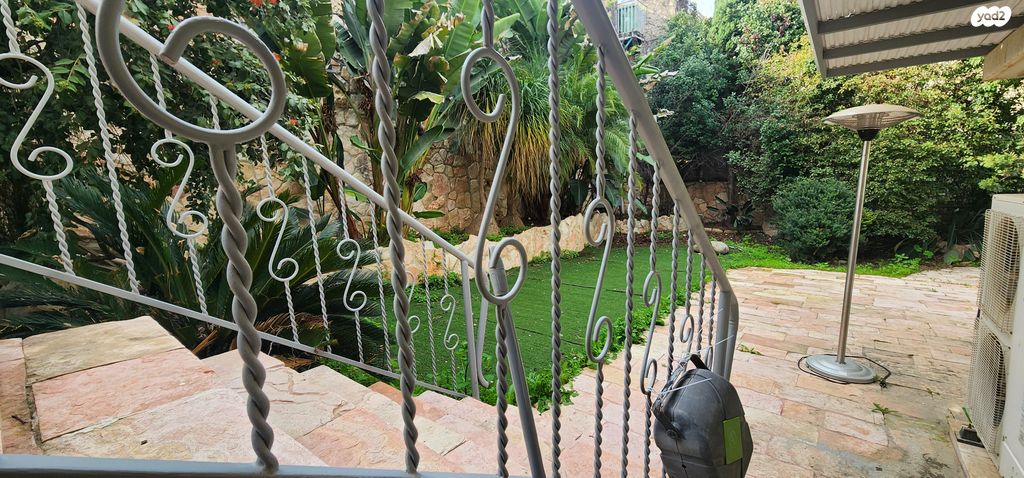 בית פרטי/ קוטג', כפר האורנים