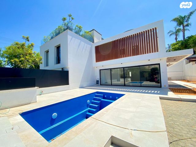 בית פרטי/ קוטג', הנשיא יצחק בן צבי, נוף ים, הרצליה