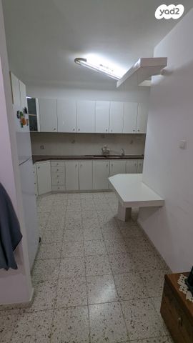 שדרות ירושלים 33