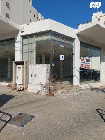 חנויות/ שטח מסחרי