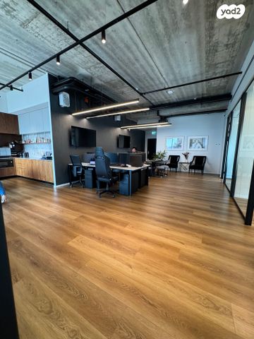 משרדים, יצחק שדה 8, מונטיפיורי, הרכבת, תל אביב יפו