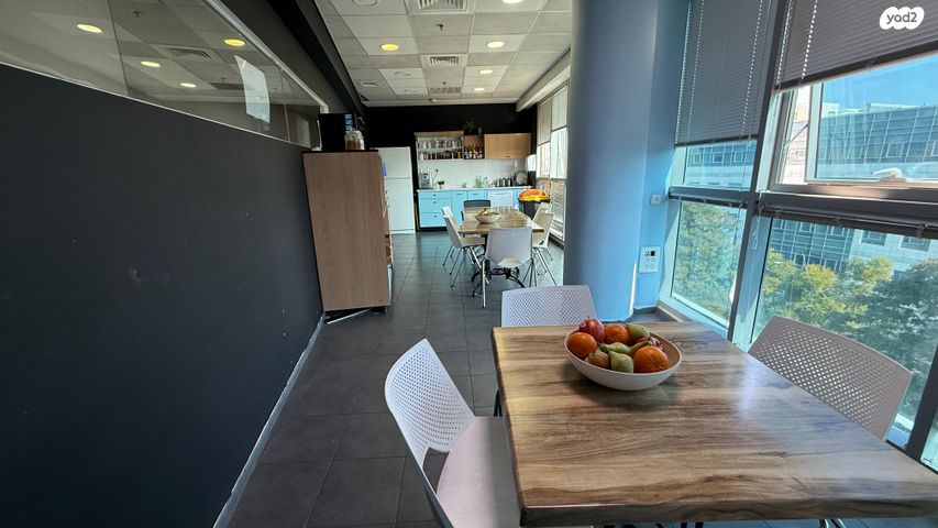 בניין משרדים, גולן, קרית שדה התעופה, קרית שדה התעופה / איירפורט סיטי