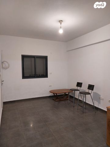 משרדים, שדרות וייצמן, מוצקין הותיקה, קרית מוצקין