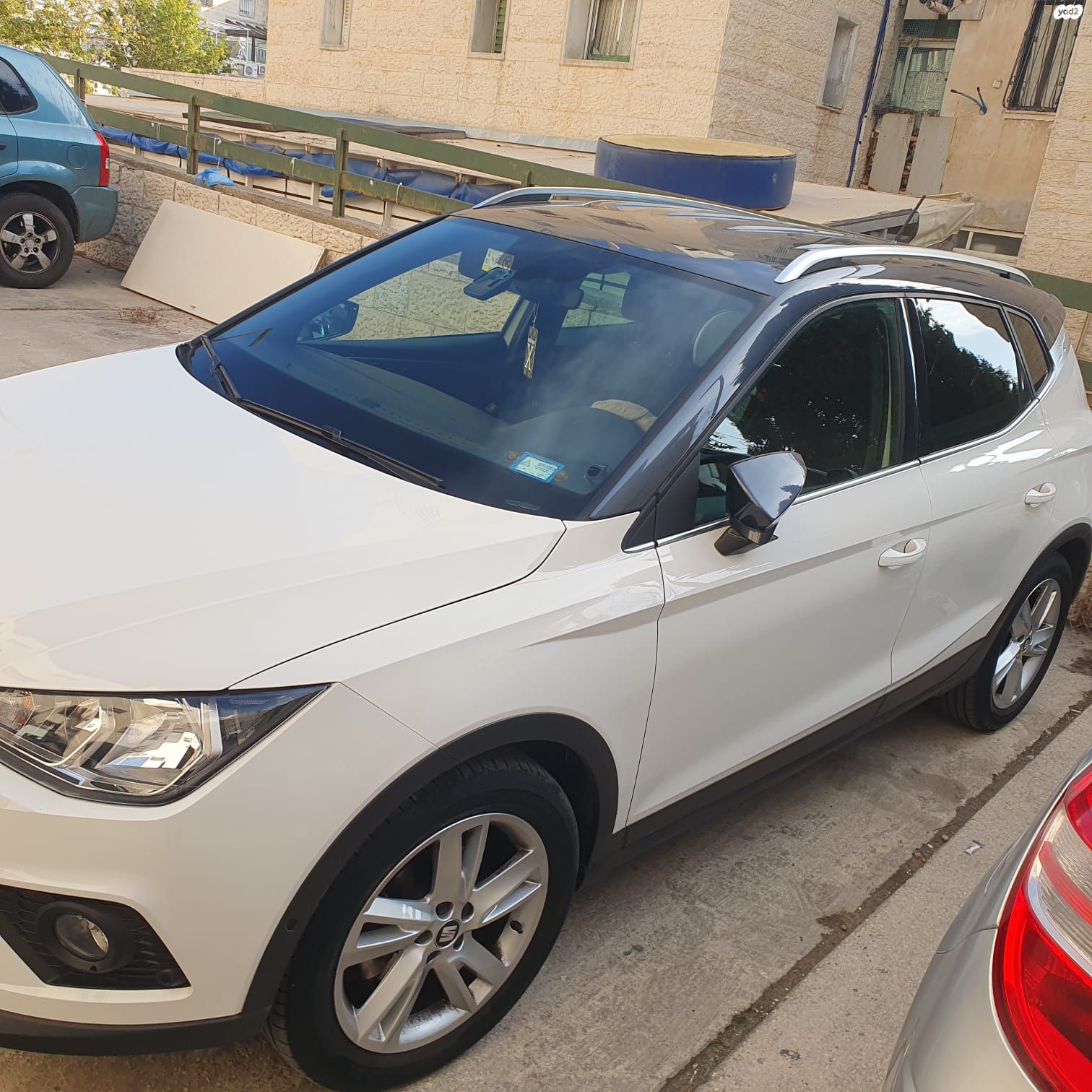מודעת רכב סיאט ארונה