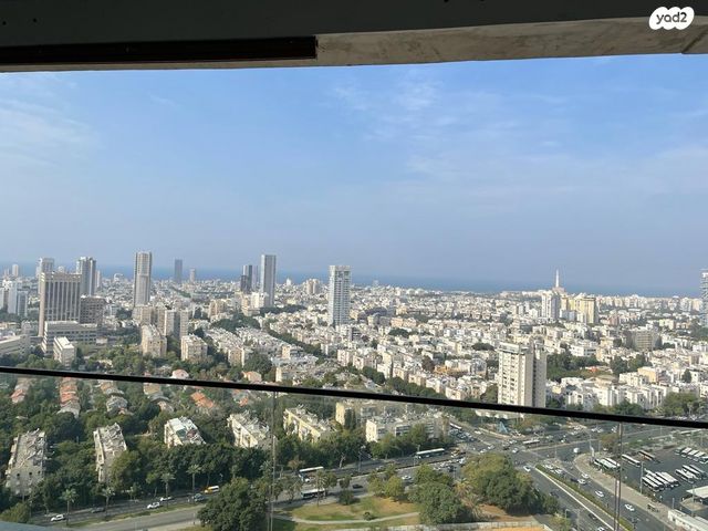 דרך מנחם בגין 158