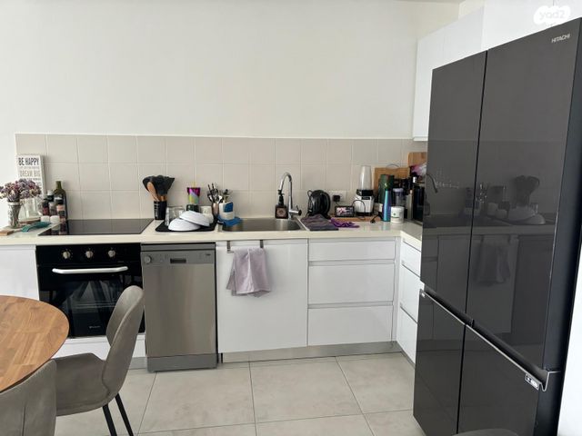 דירה, דרך מנחם בגין 158, מונטיפיורי, הרכבת, תל אביב יפו