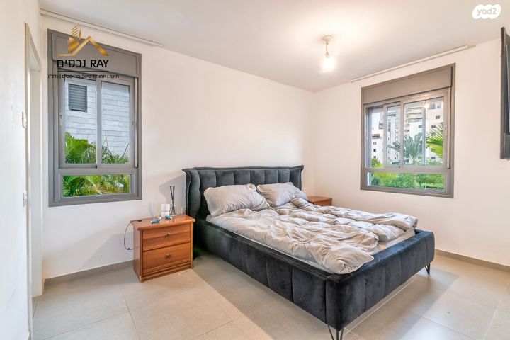 דירת גן, שדרות הרצל, נאות שמיר, יבנה