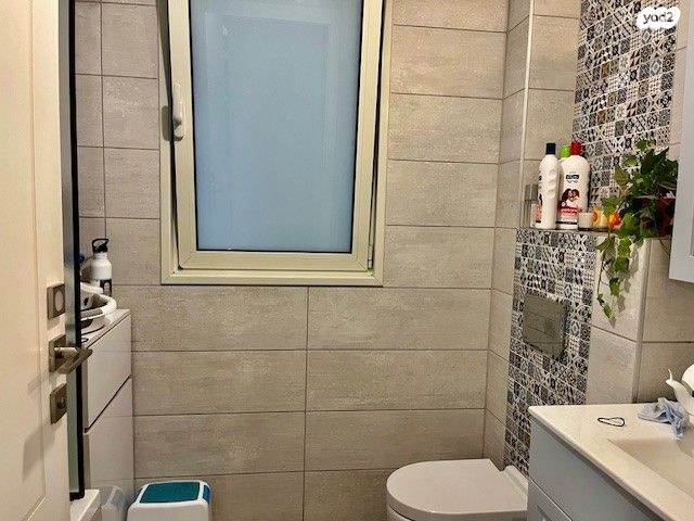 דירה, עבר הירדן, קרית אונו