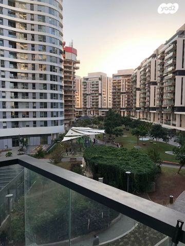 דירה, גרציאני יצחק 4, גני שרונה, קרית הממשלה, תל אביב יפו