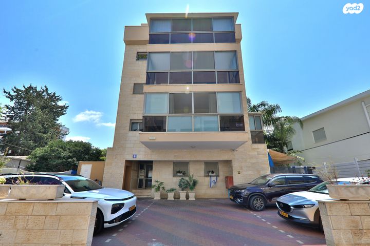 גג/ פנטהאוז, השיקמה, מרכז העיר, סביניה, הוותיקה, קרית ביאליק