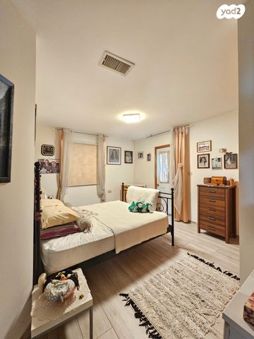 בית פרטי/ קוטג', שניר, שבעת המינים, כפר ורדים