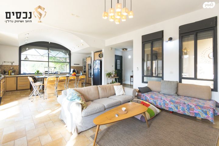 בית פרטי/ קוטג', בית אריה / עופרים