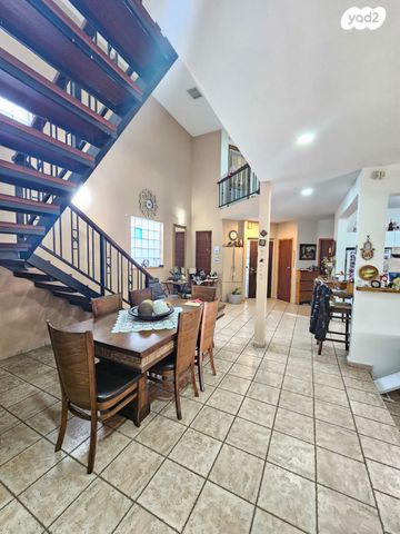 בית פרטי/ קוטג', שניר, שבעת המינים, כפר ורדים