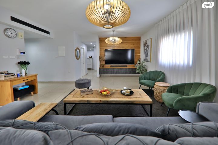 גג/ פנטהאוז, השיקמה, מרכז העיר, סביניה, הוותיקה, קרית ביאליק