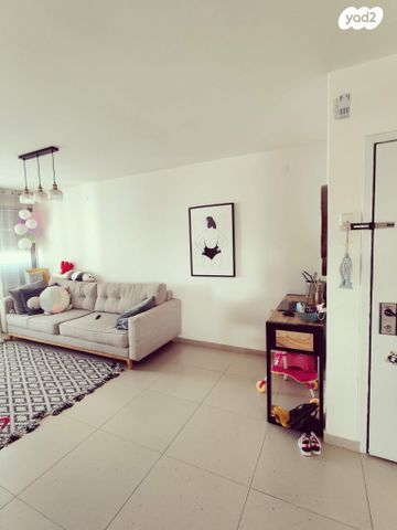 דירה, בן יהודה, הרצליה הצעירה, הרצליה