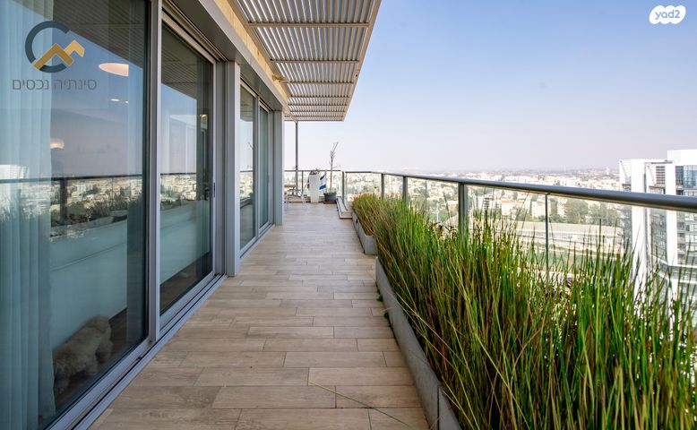 גג/ פנטהאוז, מתחם 1200, הוד השרון