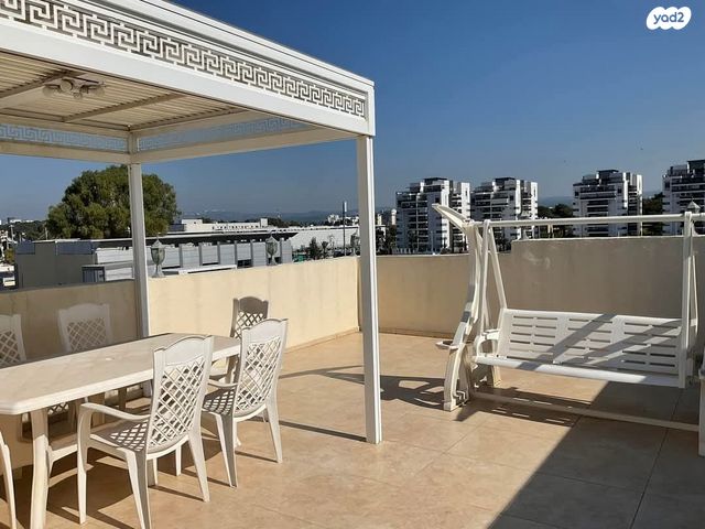 גג/ פנטהאוז, קרן היסוד, עיר, מרכז העיר, נהריה