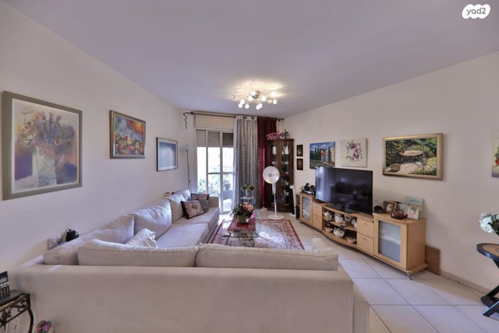 דירה, שדרות הבנים 4, הפרפר, קרית ביאליק