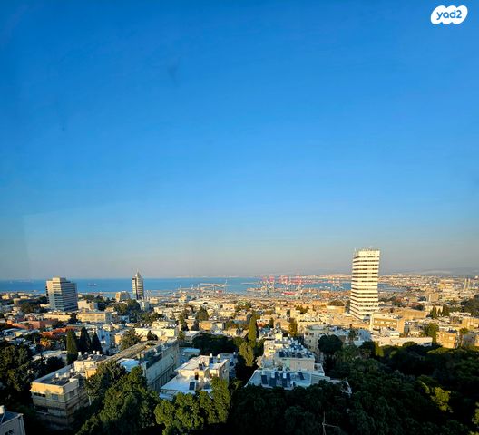 גג/ פנטהאוז, פבזנר, הדר מרכז, חיפה