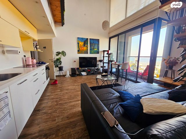 גג/ פנטהאוז, פבזנר, הדר מרכז, חיפה