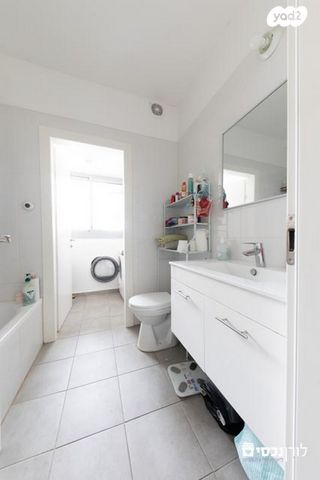 דירה, שקמה, בית דגן, בית דגן