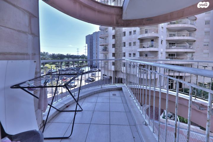 דירה, שדרות הבנים 4, הפרפר, קרית ביאליק