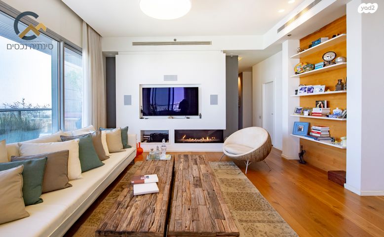 גג/ פנטהאוז, מתחם 1200, הוד השרון