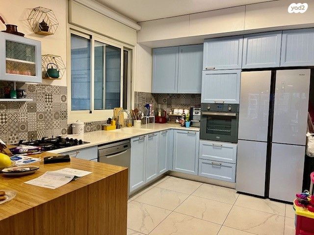 דירה, עבר הירדן, קרית אונו