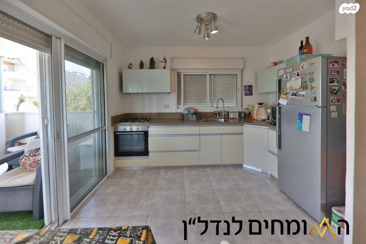 דירה, חומה ומגדל, קרית חיים מזרחית, חיפה