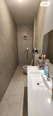 דו משפחתי, גדרה