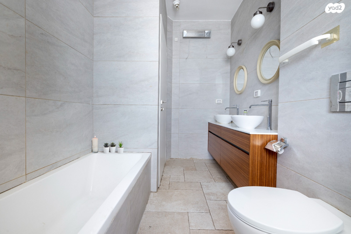 דירה, המניין הראשון, מרכז מערבי, נס ציונה