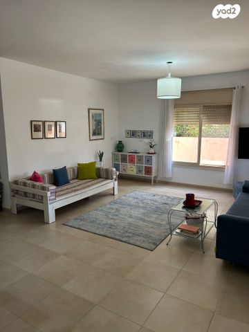 בית פרטי/ קוטג', דרך התבור, פוריה עילית, פוריה עילית