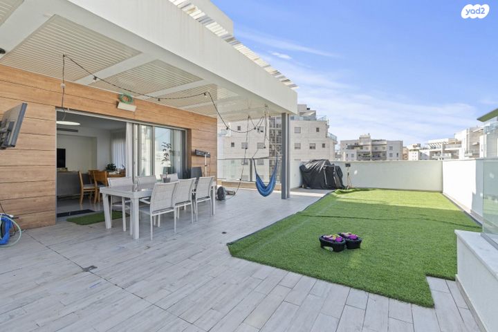 גג/ פנטהאוז, רחובות המדע, רחובות