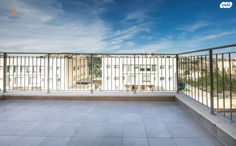 דירה, אדמונד סחייק, מלחה, מנחת, ירושלים