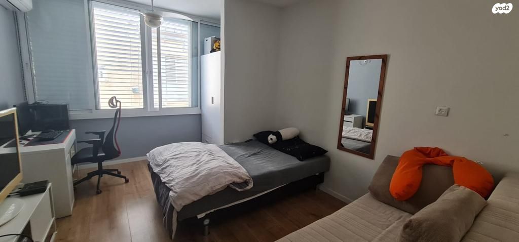 דירה, בארי, נווה יהודה, רחובות