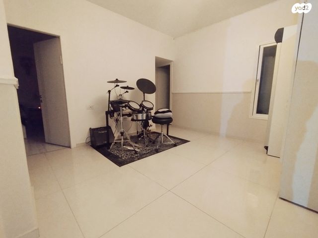 דירה, ראשונים, ראשון לציון