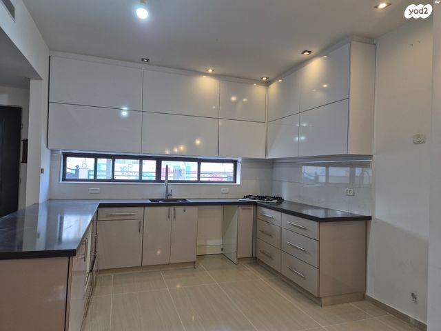 דו משפחתי, נווה יהודה, רחובות