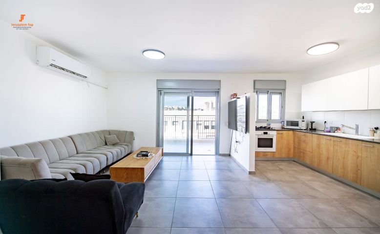 דירה, אדמונד סחייק, מלחה, מנחת, ירושלים