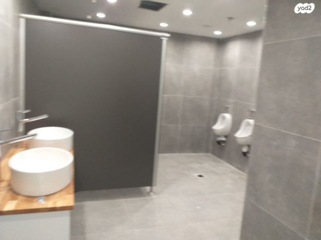 משרדים, אופיר, צומת הקריות, חוף שמן, חיפה