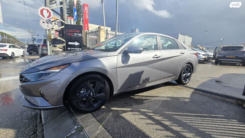 יונדאי אלנטרה