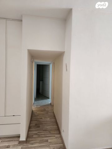 דירה, זרובבל 11, מרכז מזרחי, נס ציונה