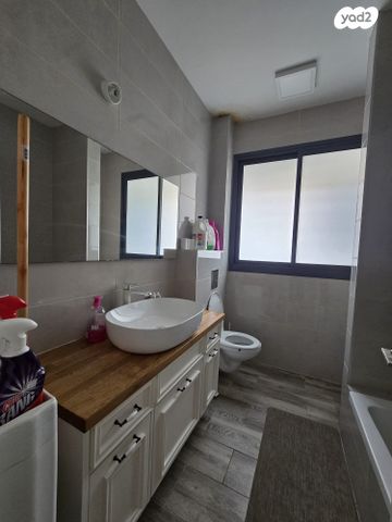 דירה, דרך בן גוריון, בת ים