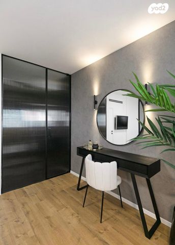 דופלקס, ב' / צפון מערב העיר, רחובות