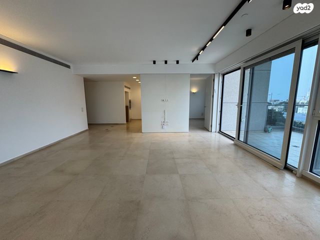 דירה, פנקס, הצפון החדש - כיכר המדינה, תל אביב יפו