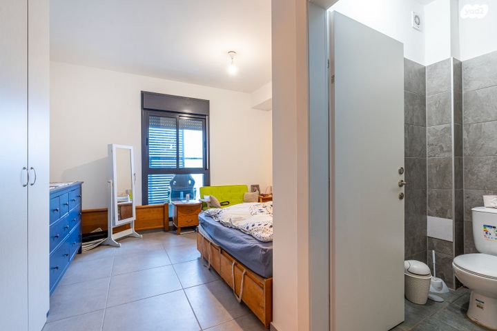 דירה, עמירם, פרדס חנה כרכור