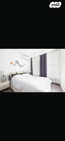 דירה, אוסישקין 4, דרום מערב ותיק, בת ים