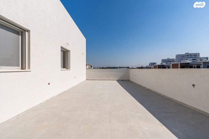 דירה, אור עקיבא