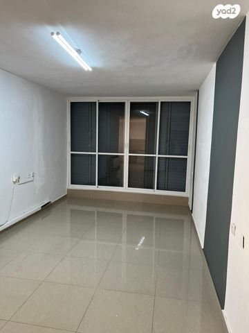 דירה, הדקל, מנחם בגין, עכו