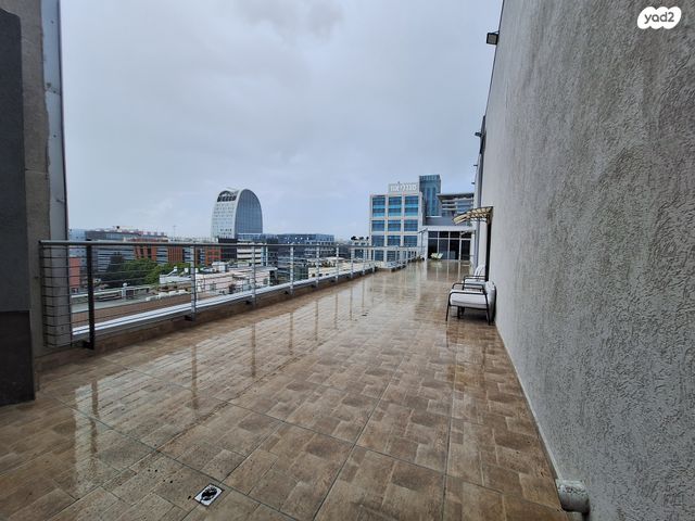 משרדים, הברזל, תל אביב יפו