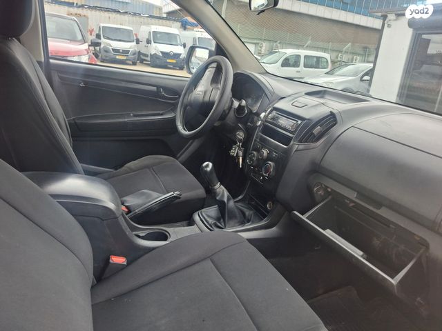 איסוזו די-מקס